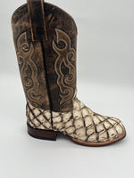EXOTIC PIRARACU BOOTS